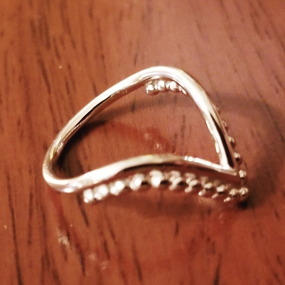 Sterling Silver V Shape Bead Ring - image 2